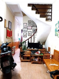BÁN GẤP NHÀ PHỐ TRƯƠNG ĐỊNH. HAI BÀ TRƯNG. DT 34M2 x 4T GIÁ 2.4 TỶ