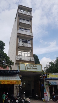 Cho thuê khách sạn 8 tầng, 27p đường Phạm Ngũ Lão, Q.1 4x23m Giá 12000USD